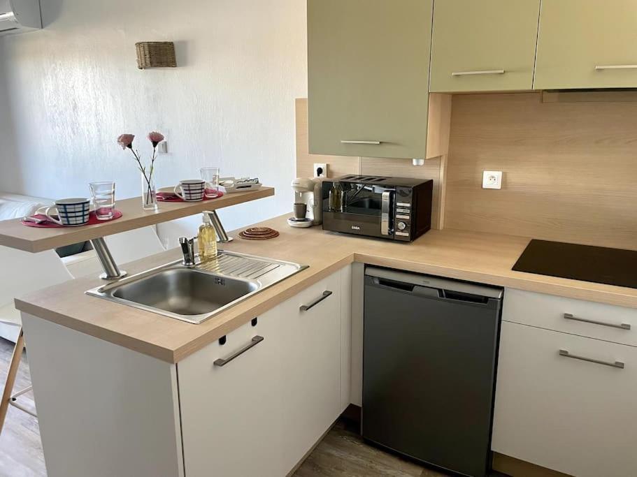 Appartement Vue Mer, 5Min A Pied De La Plage, Parking Prive Vallauris Exterior foto